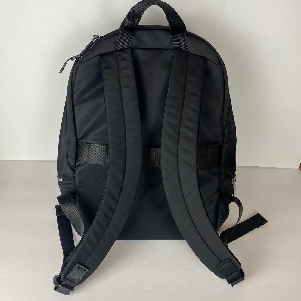 Lululemon City Adventure Backpack Black 20L - Picture 3 of 11